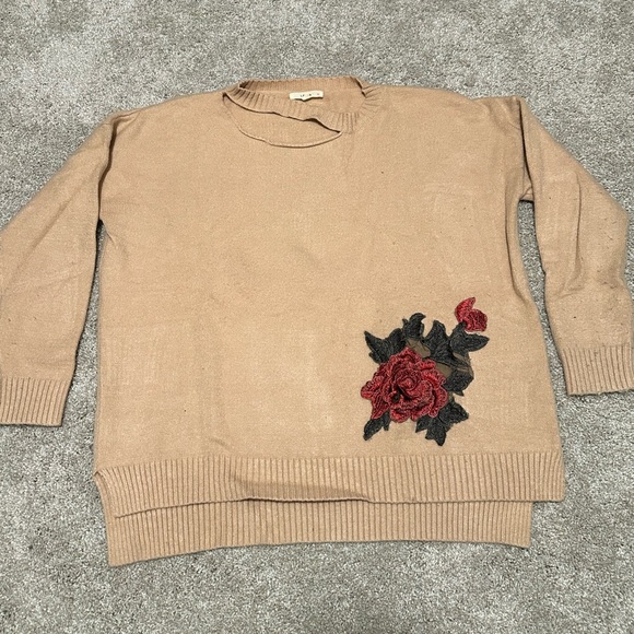 Cream ripped neck sweater with Rose detail - Picture 1 of 6